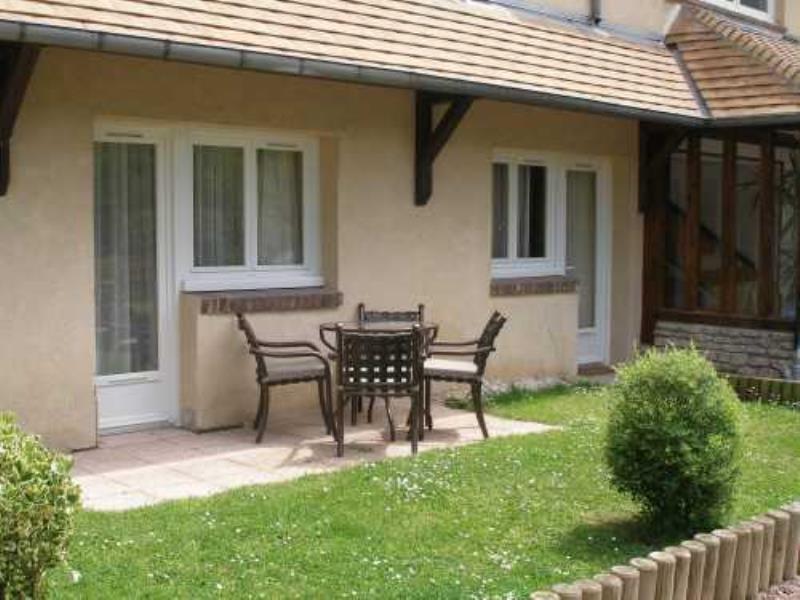 Karma La Residence Normande Connelles Exterior foto
